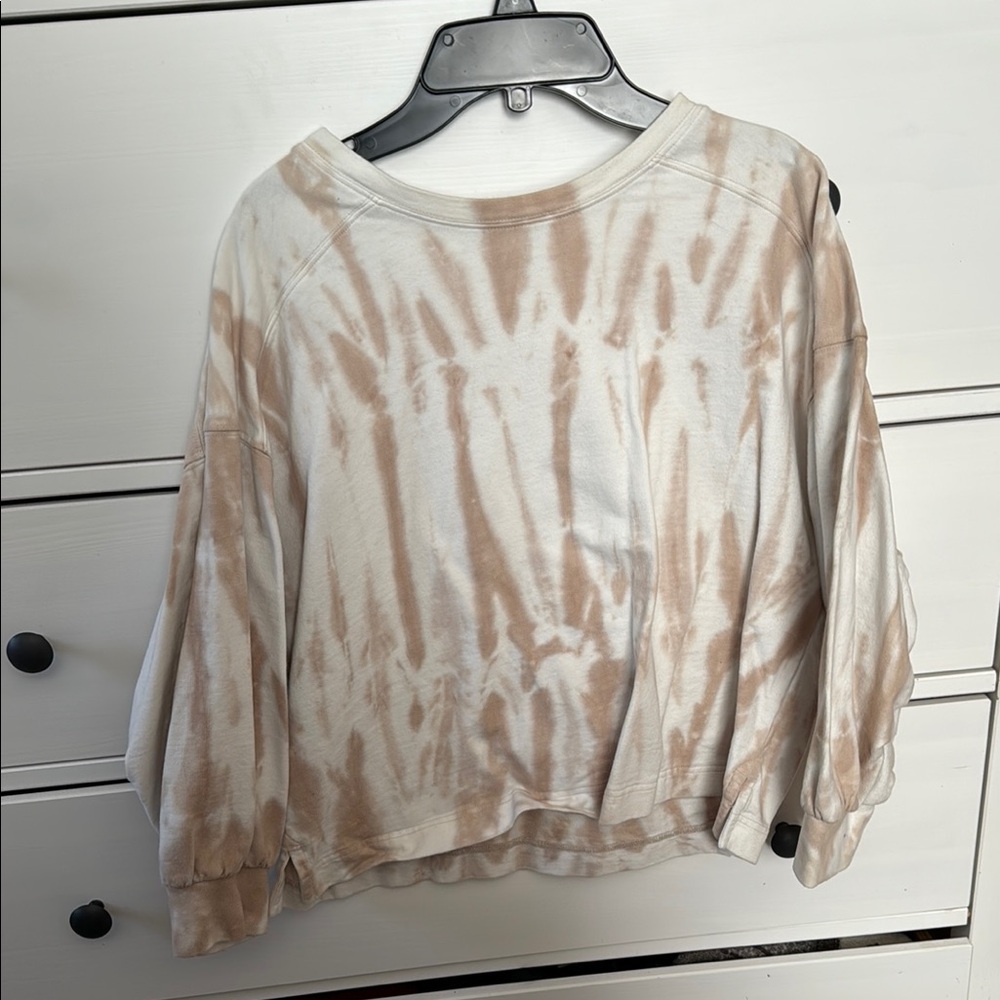 Banana Republic Cream and Tan Crop Hoodie